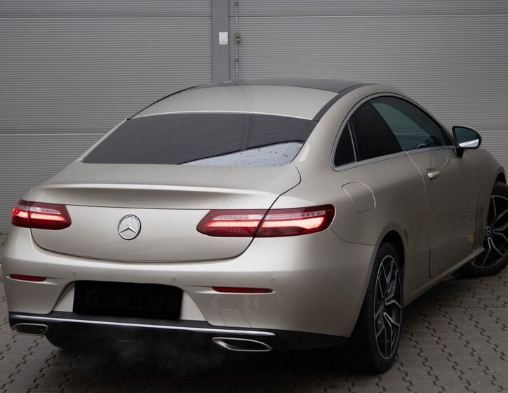 Mercedes-Benz Třídy E 6