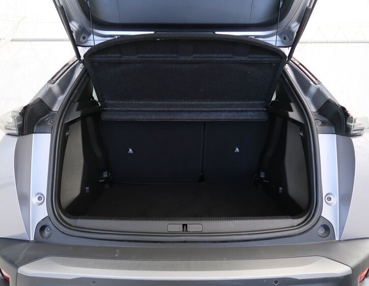 Peugeot 2008 SUV / Terénní 1,2 l 74 kw