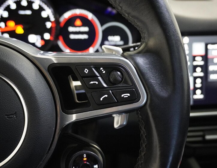 Porsche Cayenne SUV 2,9 l 250 kw