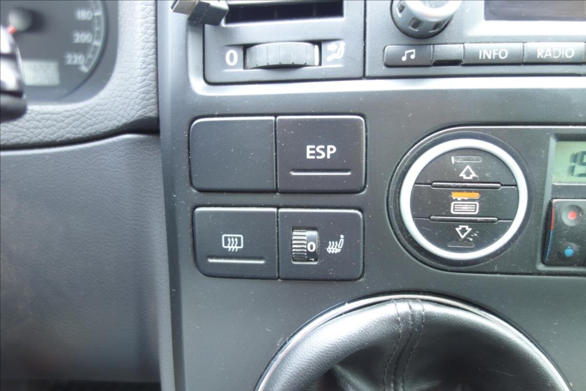 Volkswagen Multivan Kombi 2,5 l 128 kw