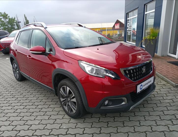 Peugeot 2008 8