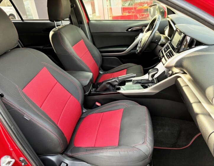 Mitsubishi Eclipse Cross 10