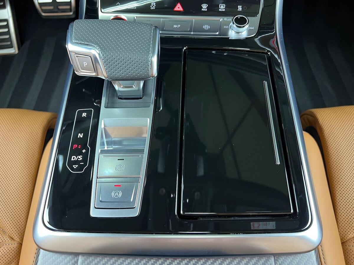 Audi RS Q8 SUV / Terénní 4,0 l 471 kw