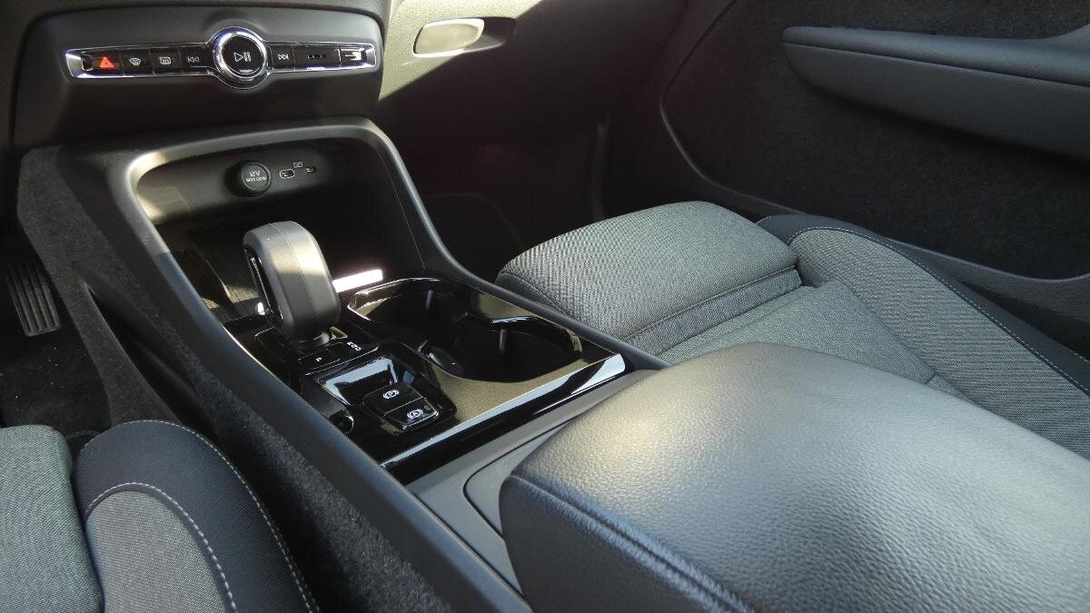 Volvo XC40 SUV / Terénní 2,0 l 120 kw