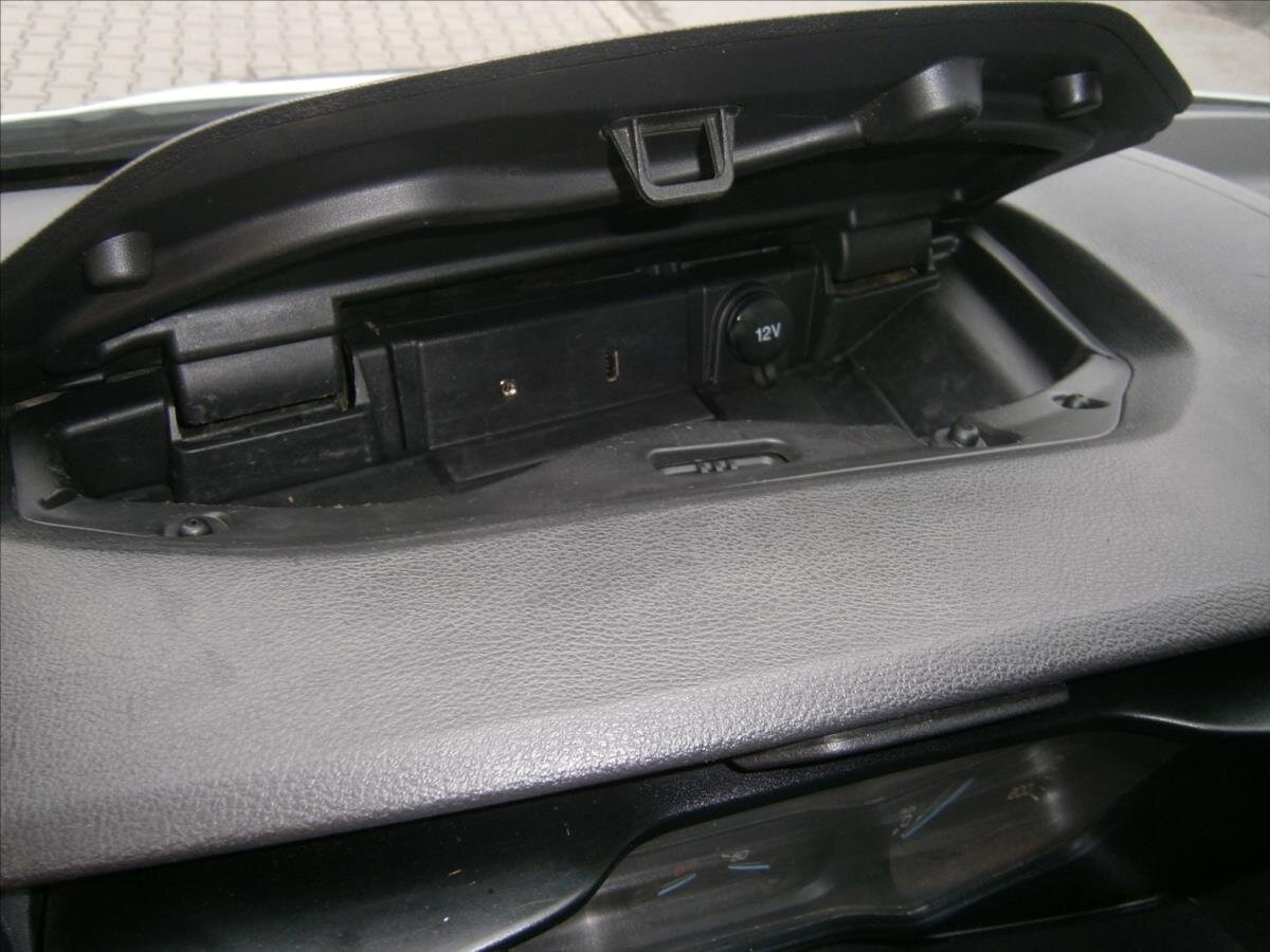 Ford Transit Sklápěč 2,2 l 92 kw