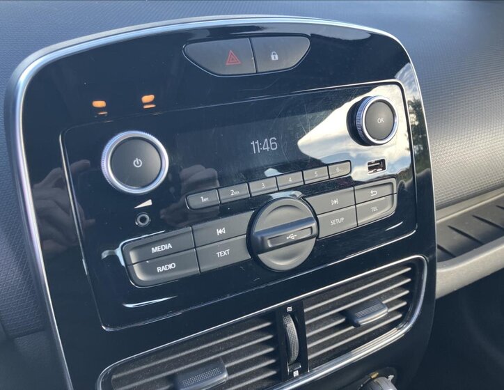 Renault Clio Hatchback 898,0 56 kw