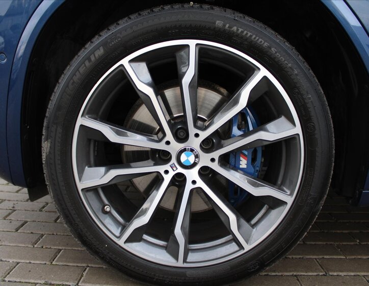 BMW X3 SUV 3,0 l 195 kw