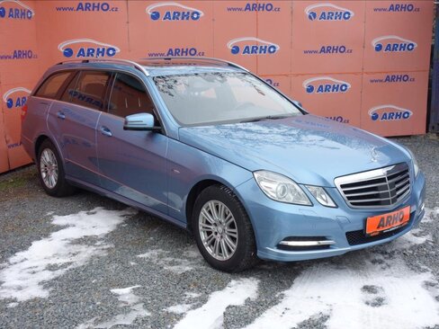Mercedes-Benz Třídy E Kombi 3,0 l 195 kw