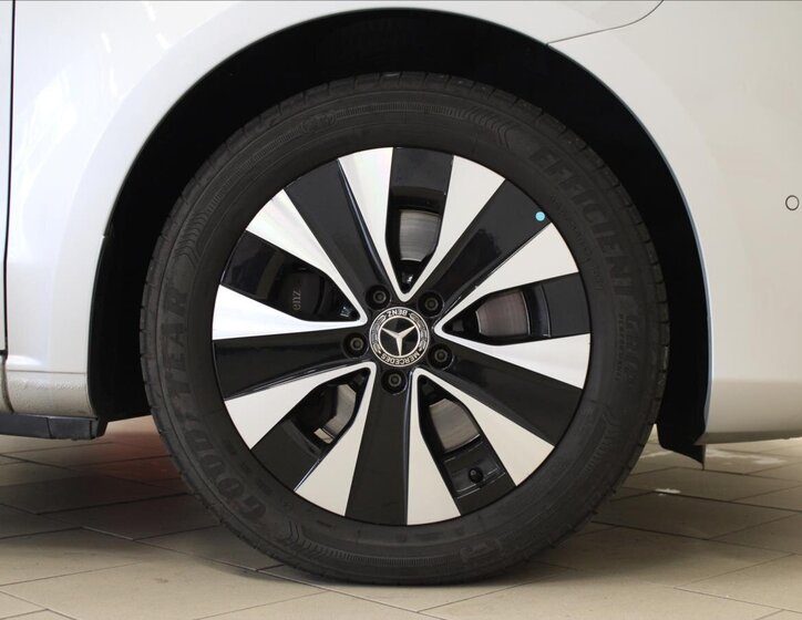 Mercedes-Benz Třídy V 33