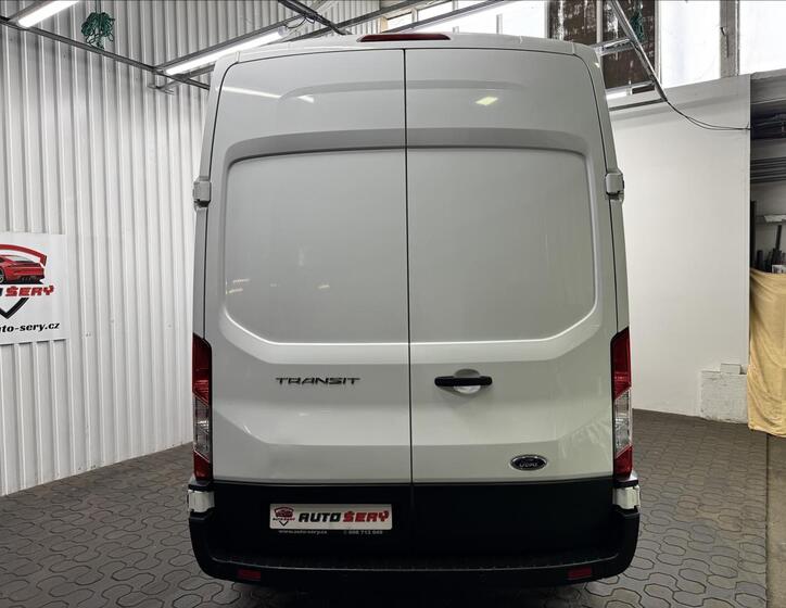 Ford Transit 7