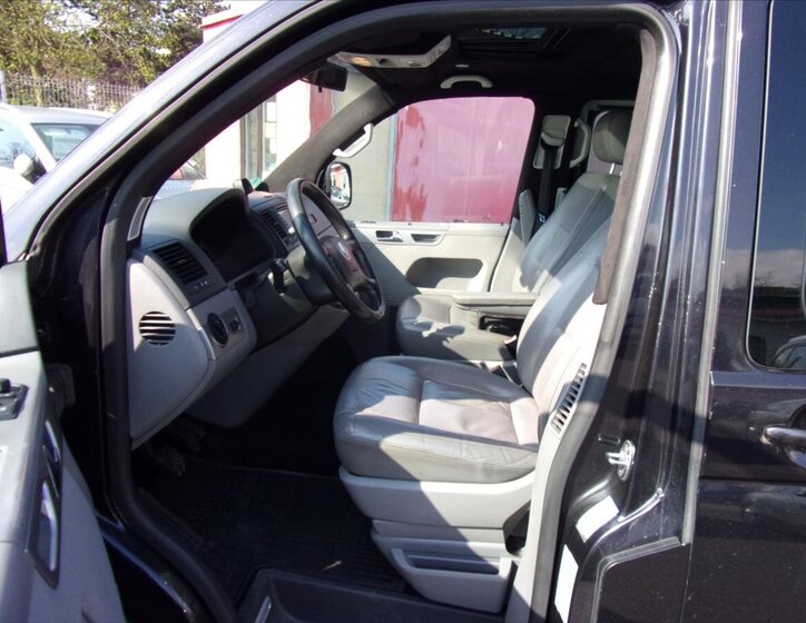 Volkswagen Multivan Ostatní 2,5 l 128 kw