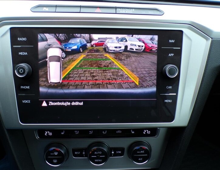 Volkswagen Passat Kombi 1,6 l 88 kw