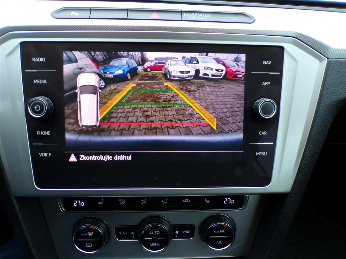 Volkswagen Passat Kombi 1,6 l 88 kw