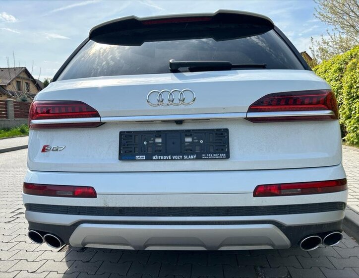 Audi SQ7 4