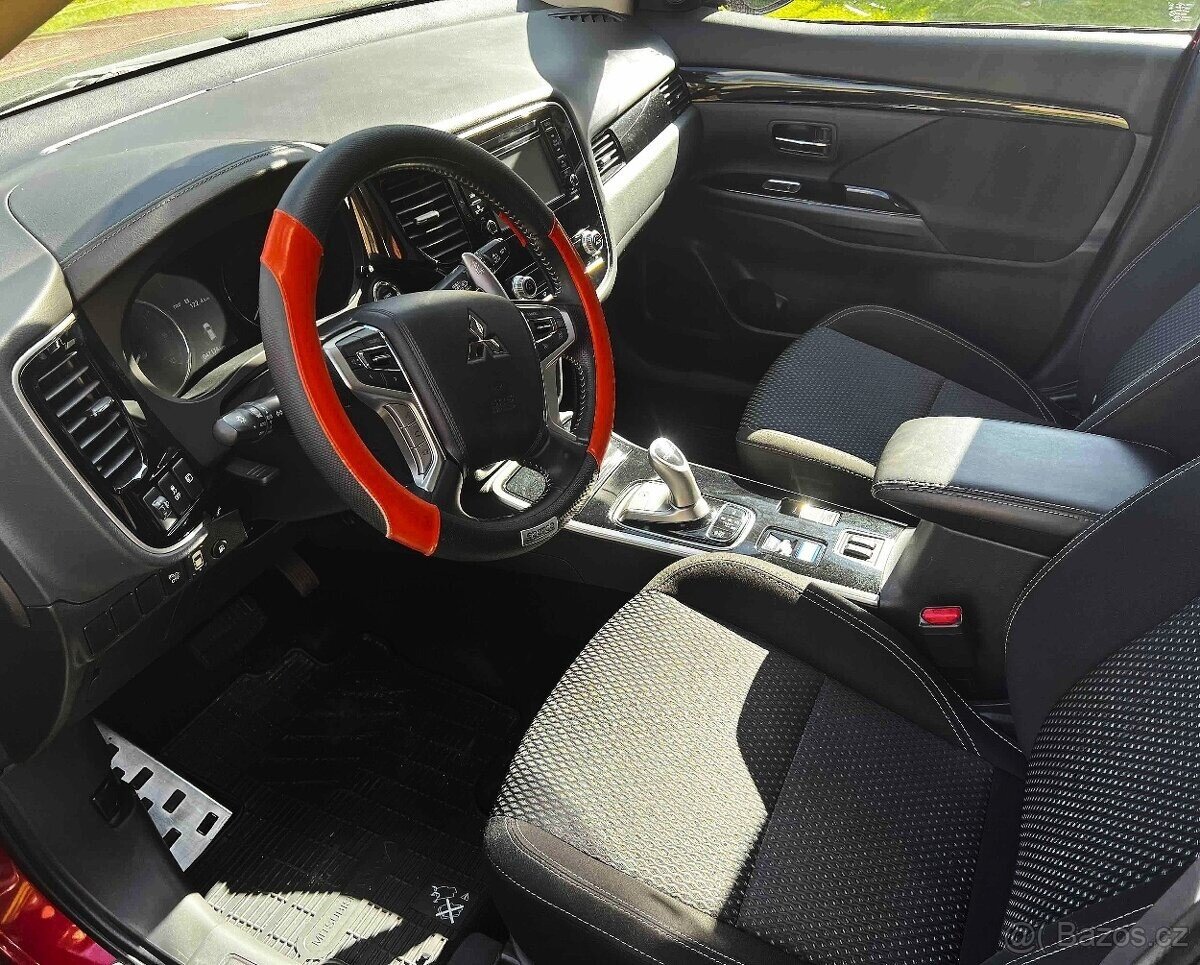 Mitsubishi Outlander SUV / Terénní 0,0 0
