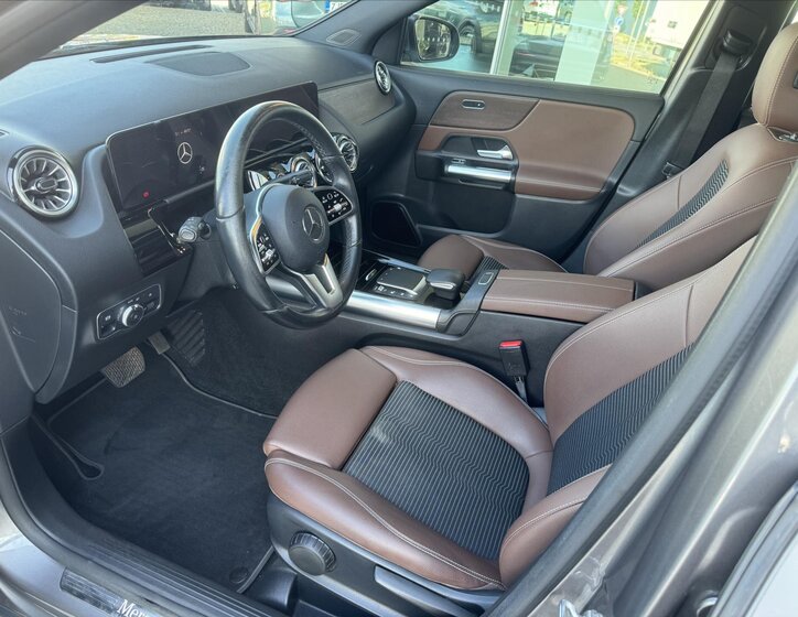 Mercedes-Benz GLA SUV / Terénní 2,0 l 165 kw