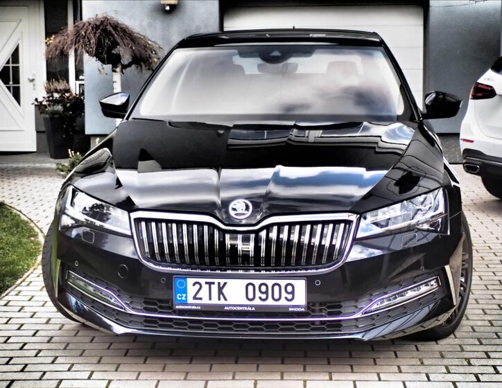 Škoda Superb Sedan / Limuzína 2,0 l 140 kw