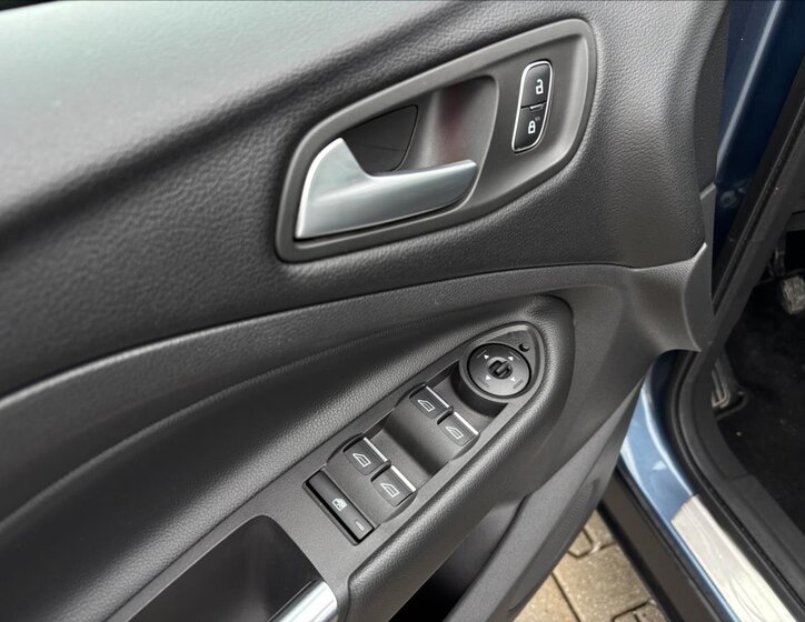 Ford Kuga SUV 2,0 l 110 kw