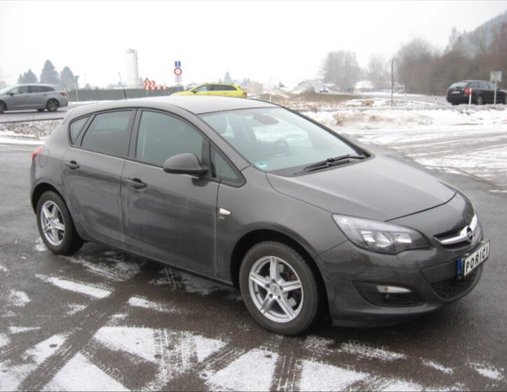 Opel Astra Hatchback 1,7 l 96 kw
