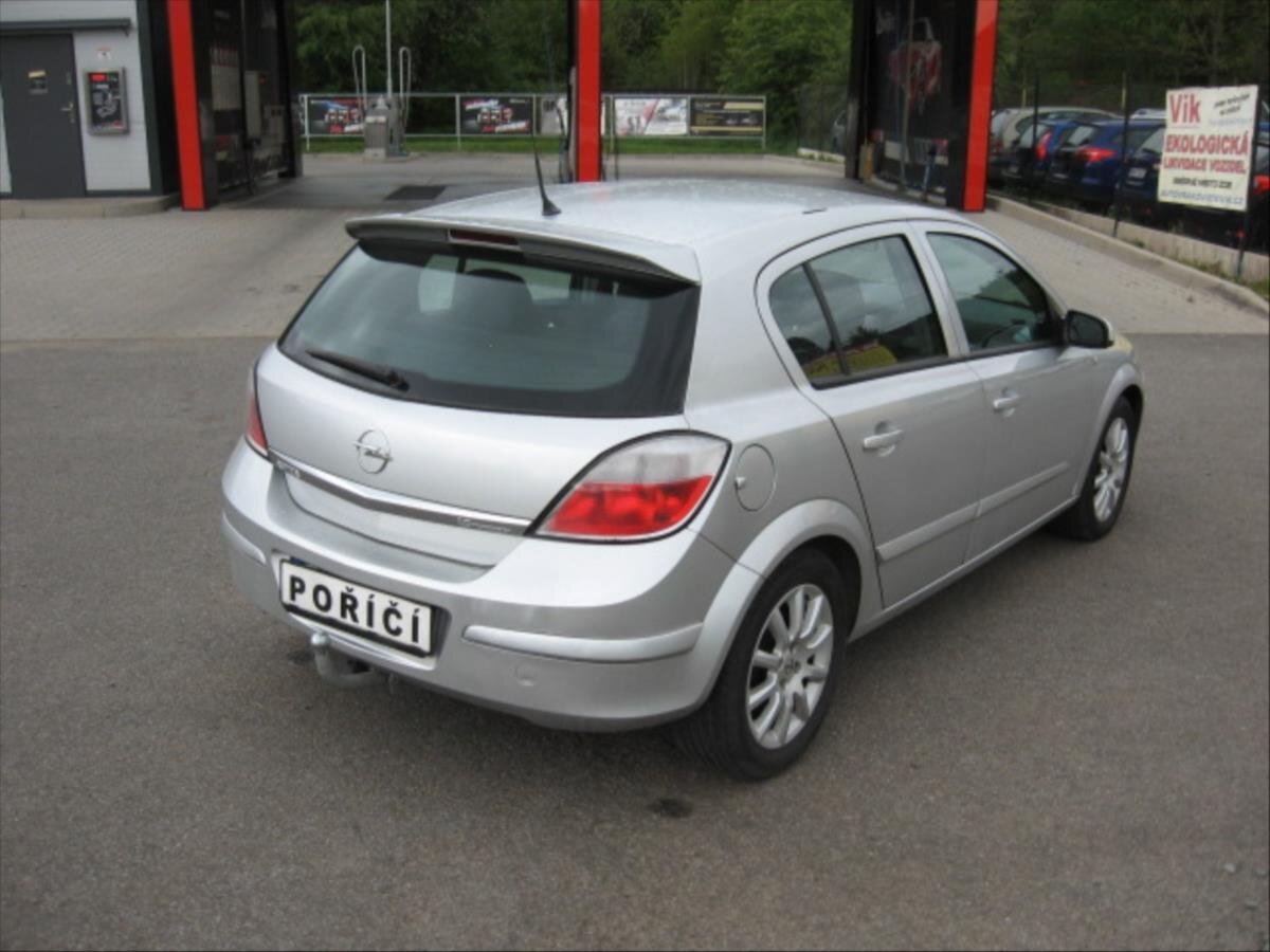 Opel Astra Hatchback 1,6 l 77 kw
