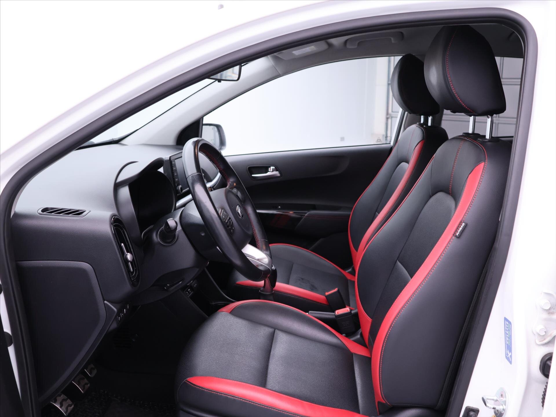 KIA Picanto Hatchback 998,0 73 kw