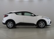 Toyota C-HR 4