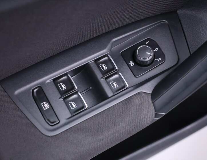 Volkswagen Tiguan SUV / Terénní 2,0 l 110 kw