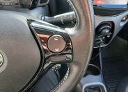 Toyota Aygo Hatchback 998,0 53 kw