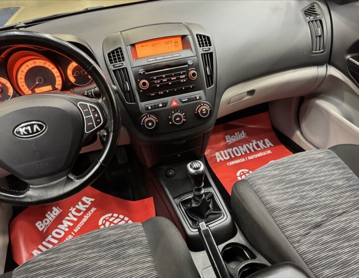 KIA Ceed Hatchback 1,4 l 80 kw