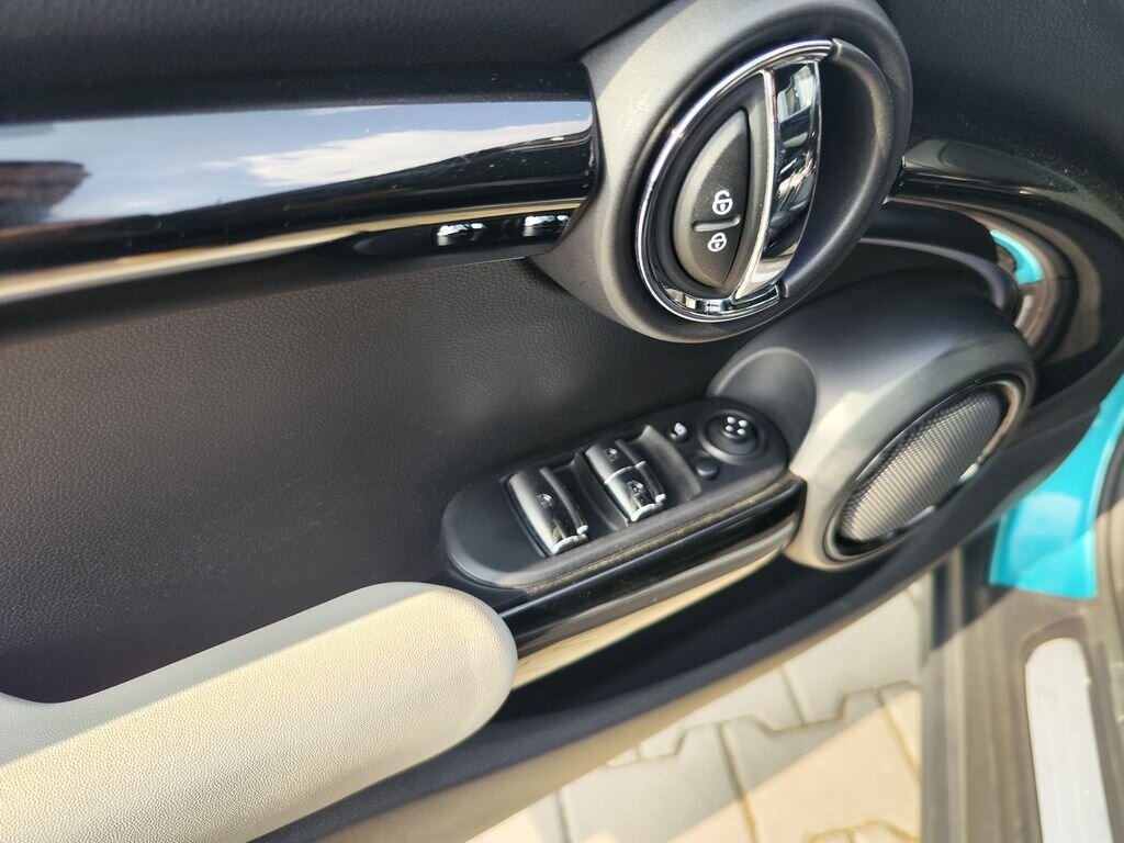 Mini Cooper Hatchback 1,5 l 85 kw