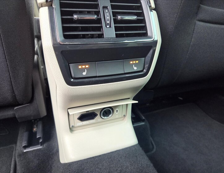 Škoda Karoq SUV 1,5 l 110 kw