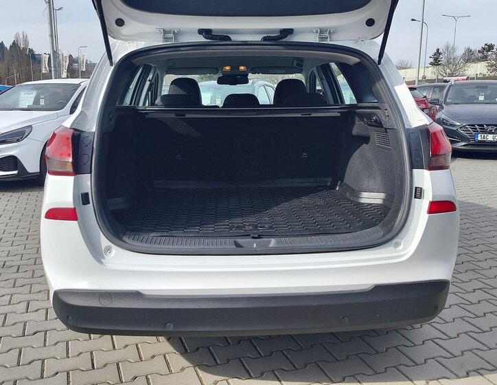 Hyundai i30 Kombi 1,6 l 85 kw