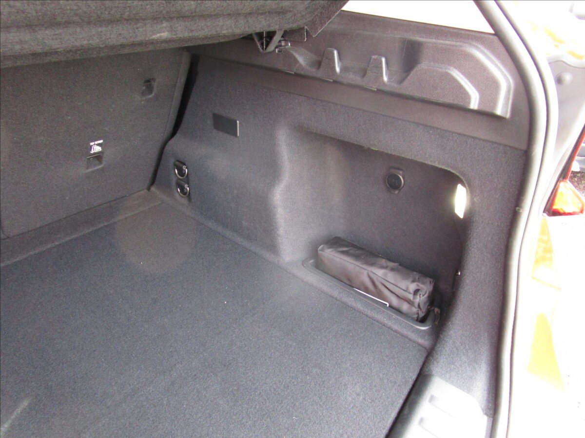 BMW X1 Kombi 1,5 l 110 kw