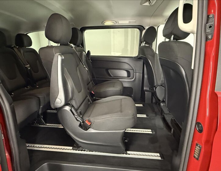 Mercedes-Benz Třídy V MPV 2,1 l 140 kw