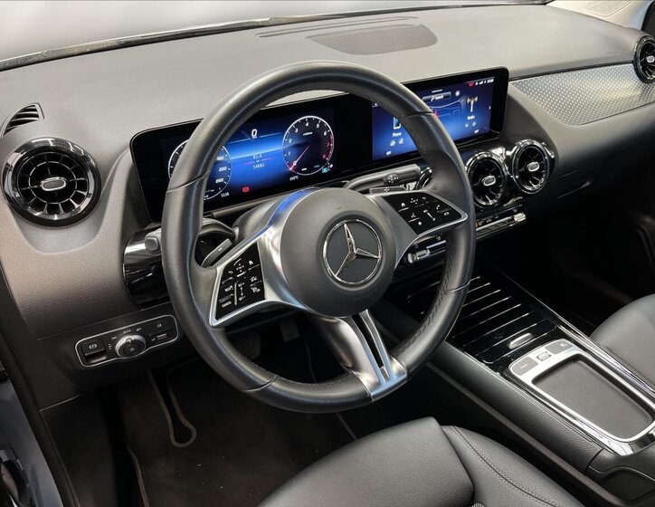 Mercedes-Benz Třídy B 9