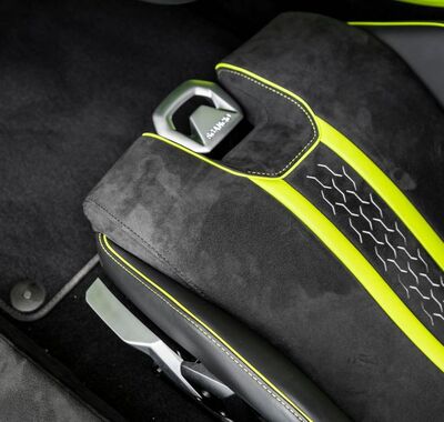 Lamborghini Huracán 16