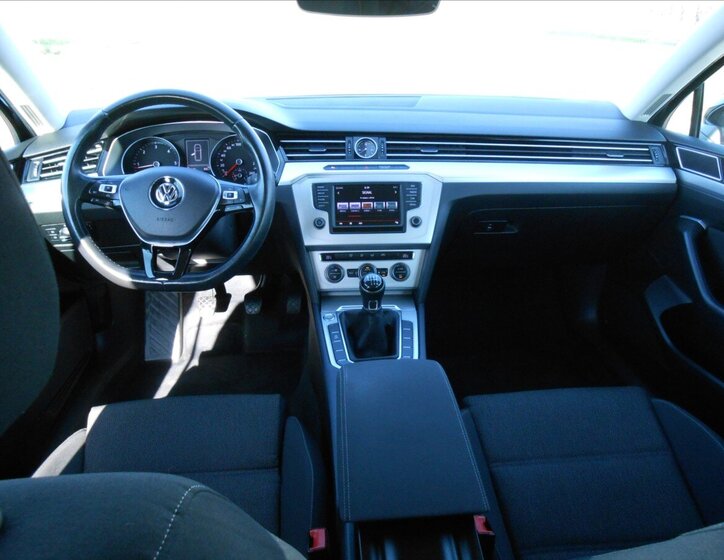 Volkswagen Passat Kombi 2,0 l 110 kw