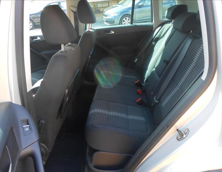 Volkswagen Tiguan 16
