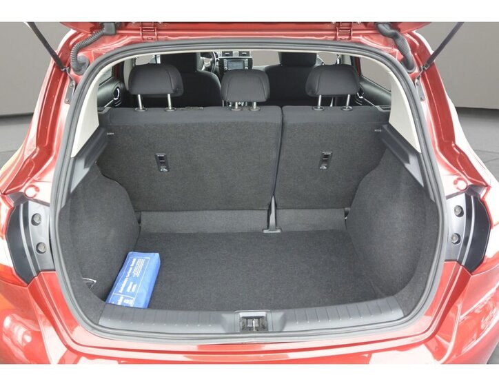 Nissan Pulsar Hatchback 1,2 l 85 kw