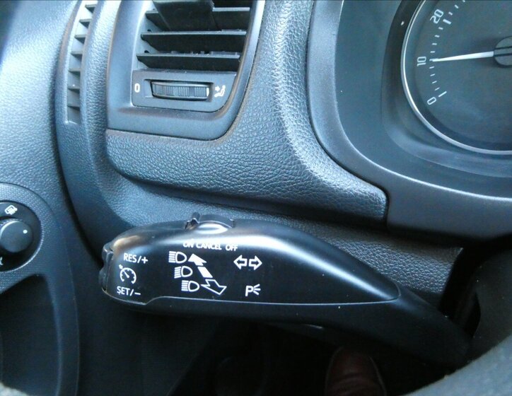 Škoda Roomster Kombi 1,2 l 63 kw