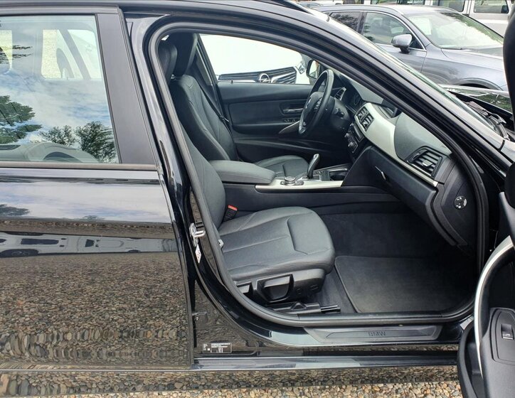 BMW Řada 3 13