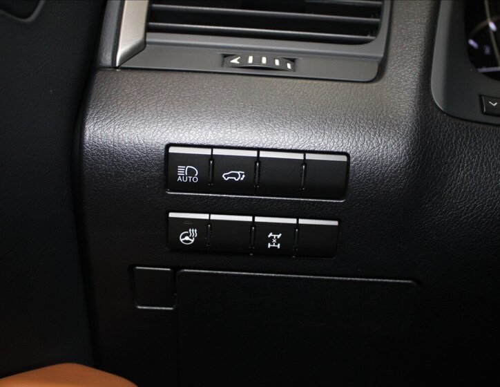 Lexus RX SUV / Terénní 2,0 l 175 kw