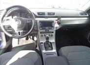 Volkswagen Passat 11