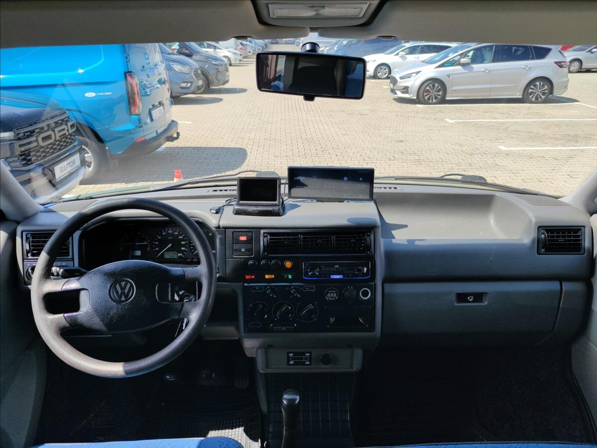 Volkswagen Transporter Kombi 2,5 l 75 kw