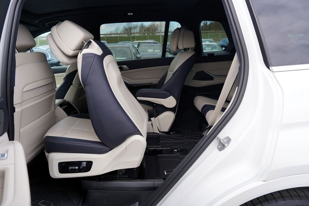 BMW X7 SUV / Terénní 3,0 l 250 kw