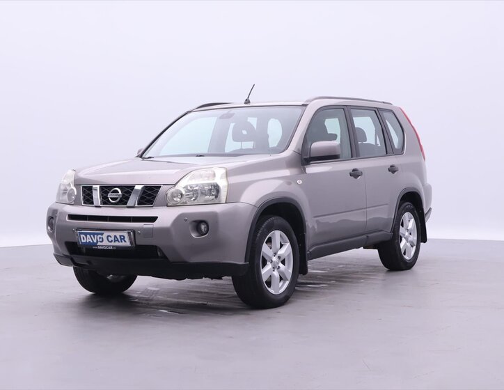 Nissan X-Trail SUV / Terénní 2,0 l 110 kw