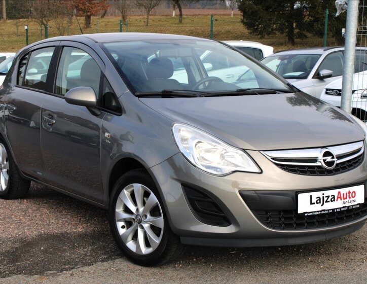 Opel Corsa Hatchback 1,4 l 64 kw