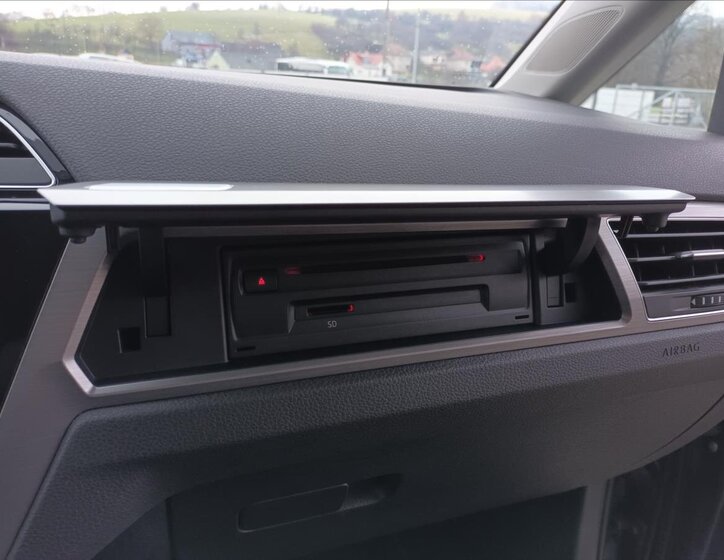 Volkswagen Touran MPV 2,0 l 110 kw