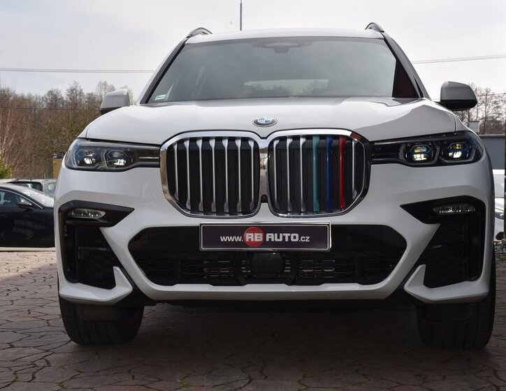 BMW X7 SUV / Terénní 3,0 l 195 kw