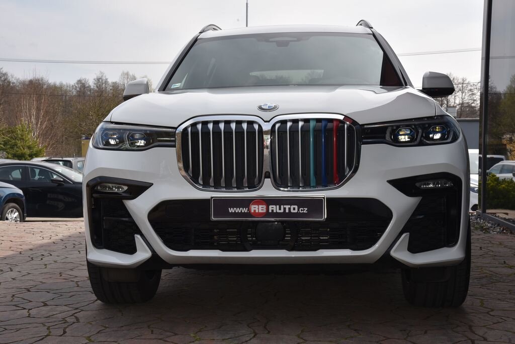 BMW X7 SUV / Terénní 3,0 l 195 kw